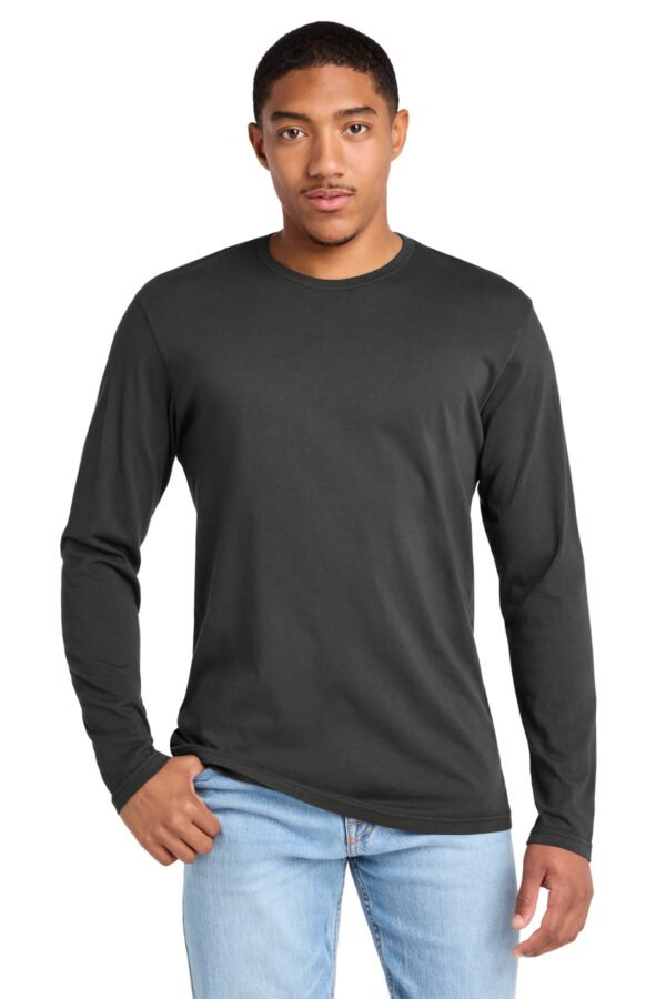 District Wash Long Sleeve Tee DT2103