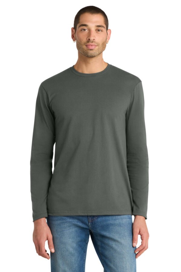 District ® Very Important Tee ® Long Sleeve. DT6200